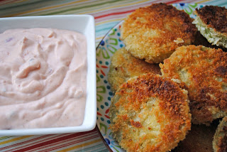 Salsa and Sour Cream Dipping Sauce