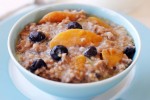 Slow Cooker Steel Cut Oats with Blueberries and Peaches