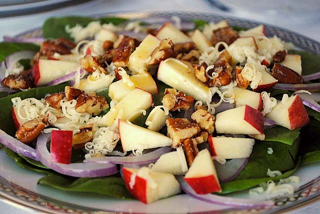 Spinach-Apple Salad With Maple Vinaigrette