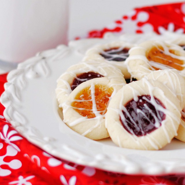 Almond Shortbread Thumbrpint Cookies with Raspberry Jam