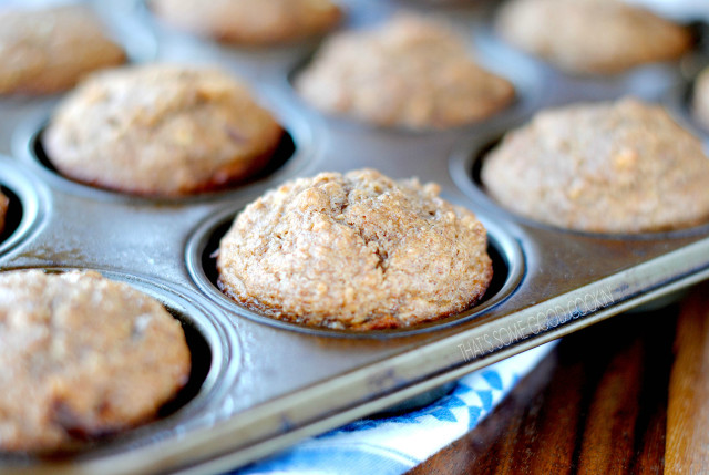 Date and Apple Honey Bran Muffins | That's Some Good Cookin'